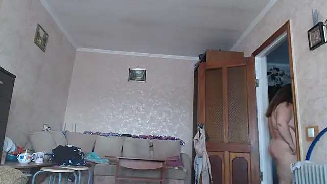 Amy August online show from January 16, 11:14 am