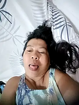 Snapshot of TropicalFlower chatting on November 18, 6:00 pm TropicalFlower online show from November 18, 6:00 pm