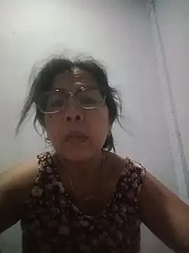 Snapshot of TropicalFlower chatting on July 9, 11:20 am TropicalFlower online show from July 9, 11:20 am