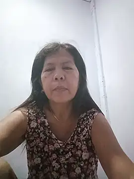Snapshot of TropicalFlower chatting on July 2, 8:37 pm TropicalFlower online show from July 2, 8:37 pm