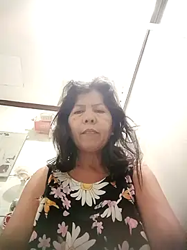 Snapshot of TropicalFlower chatting on October 10, 10:10 pm TropicalFlower online show from October 10, 10:10 pm