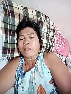 Snapshot of TropicalFlower chatting on December 3, 8:19 pm TropicalFlower online show from December 3, 8:19 pm