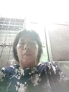 Snapshot of TropicalFlower chatting on October 14, 1:12 pm TropicalFlower online show from October 14, 1:12 pm