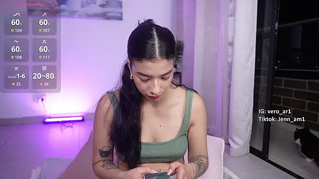 Veronica ar online show from March 7, 2:18 am