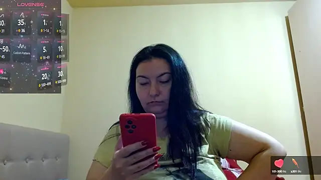Snapshot of BBW_MILF_4U chatting on March 14, 8:28 pm BBW MILF 4U online show from March 14, 8:28 pm