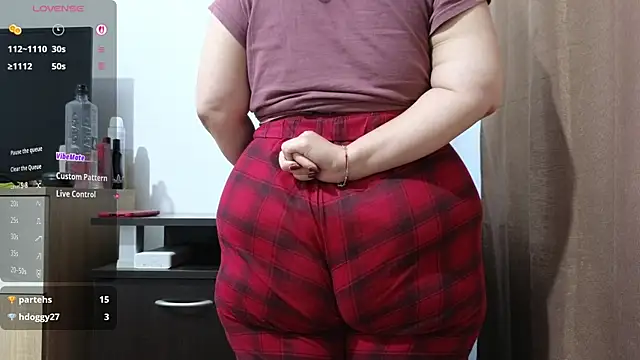 Snapshot of BBW_MILF_4U chatting on July 10, 7:41 am BBW MILF 4U online show from July 10, 7:41 am