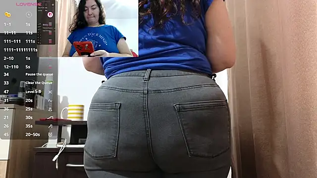 BBW MILF 4U online show from March 22, 9:22 am