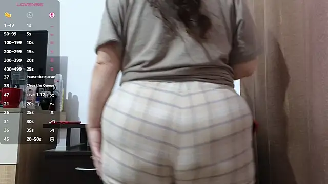 BBW MILF 4U online show from April 8, 11:22 am