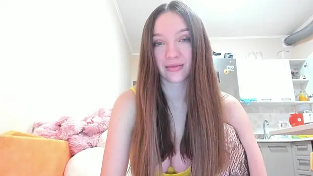 Snapshot of Naughty_Molly chatting on December 3, 11:20 am Naughty Molly online show from December 3, 11:20 am