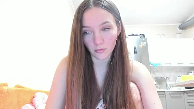 Snapshot of Naughty_Molly chatting on December 16, 5:39 pm Naughty Molly online show from December 16, 5:39 pm