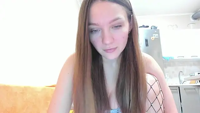 Snapshot of Naughty_Molly chatting on November 20, 9:15 pm Naughty Molly online show from November 20, 9:15 pm