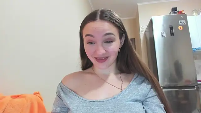 Snapshot of Naughty_Molly chatting on January 2, 3:08 pm Naughty Molly online show from January 2, 3:08 pm