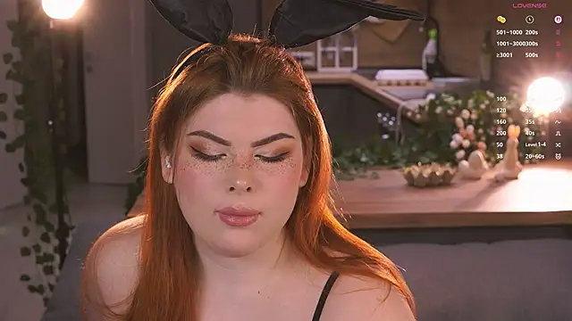 Ffoxyflame online show from April 4, 11:11 pm