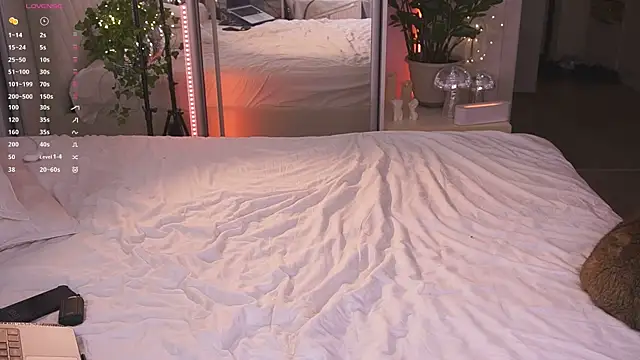 Ffoxyflame online show from September 9, 11:58 pm