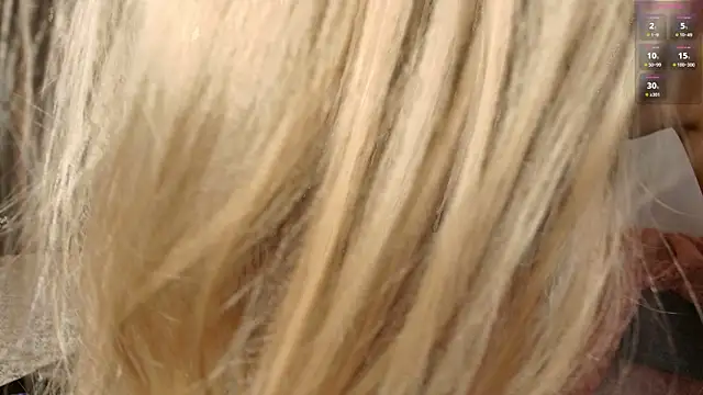 Alice N Wooderland online show from December 2, 5:36 pm