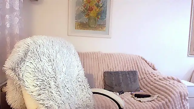 Snapshot of Sarah4you chatting on March 9, 9:36 pm Sarah4you online show from March 9, 9:36 pm
