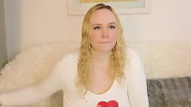 Sarah4you online show from May 25, 9:02 pm