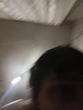 Snapshot of Krasav4ik4ik chatting on February 7, 7:22 pm Krasav4ik4ik online show from February 7, 7:22 pm