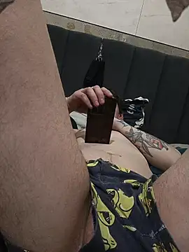 Krasav4ik4ik online show from April 17, 7:38 pm