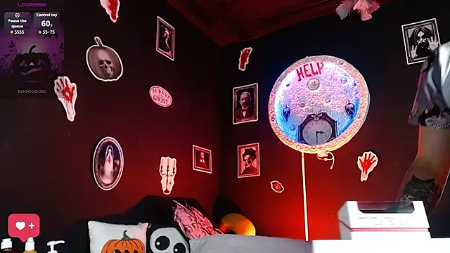 girl intense444 online show from October 21, 12:37 pm