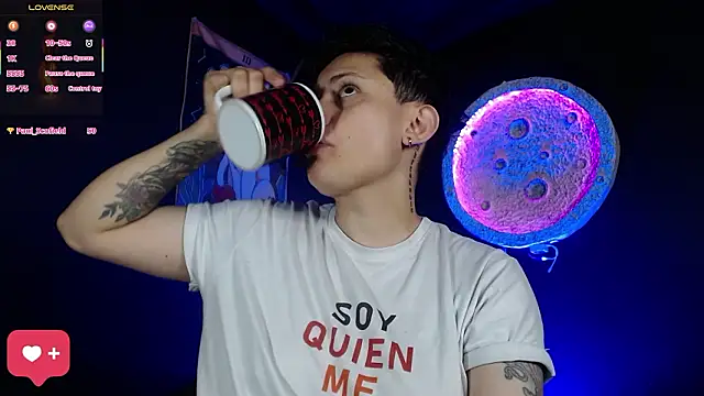 girl intense444 online show from March 7, 1:27 pm