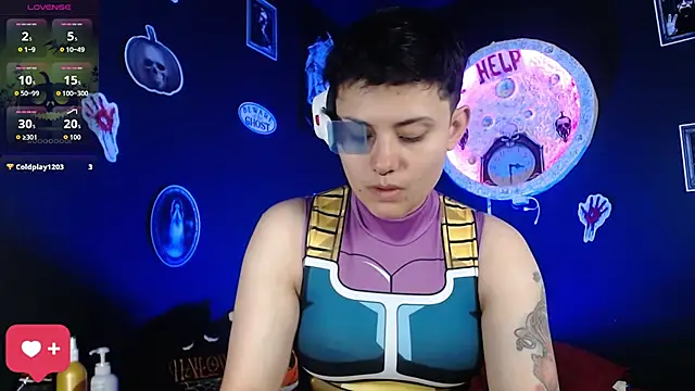 girl intense444 online show from October 31, 12:46 pm