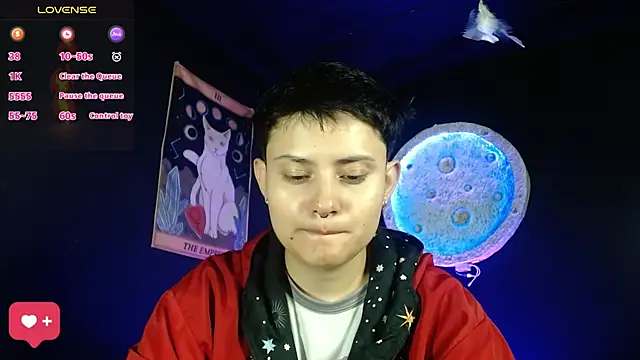 girl intense444 online show from December 17, 1:05 pm