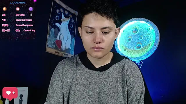 girl intense444 online show from May 23, 12:48 pm