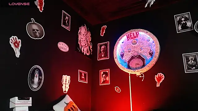 girl intense444 online show from October 23, 12:48 pm