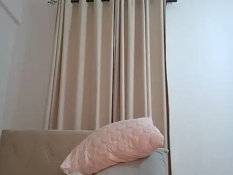 Snapshot of Deliciousgal chatting on July 18, 10:51 pm Deliciousgal online show from July 18, 10:51 pm