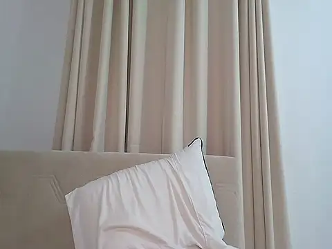 Deliciousgal online show from January 5, 8:34 pm