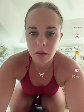 emmyemmmxoo online show from July 8, 2:51 pm