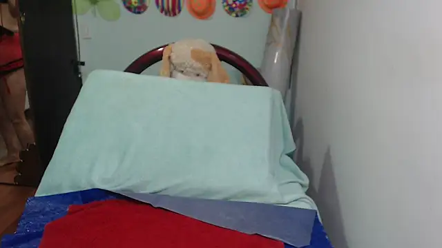 sexytitshot126 online show from April 22, 12:34 pm