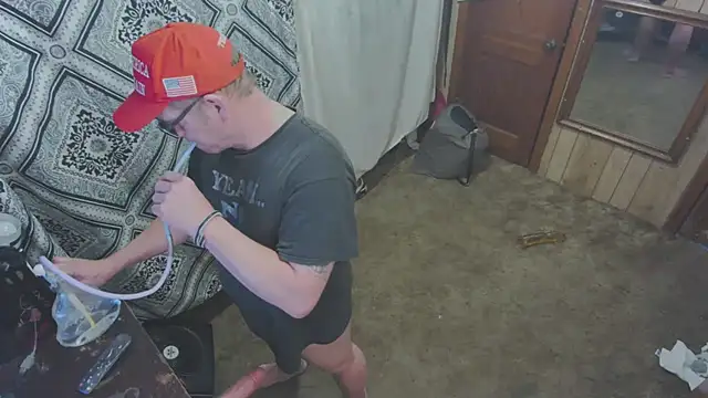 Snapshot of sex4fun_21 chatting on November 16, 8:24 pm sex4fun 21 online show from November 16, 8:24 pm