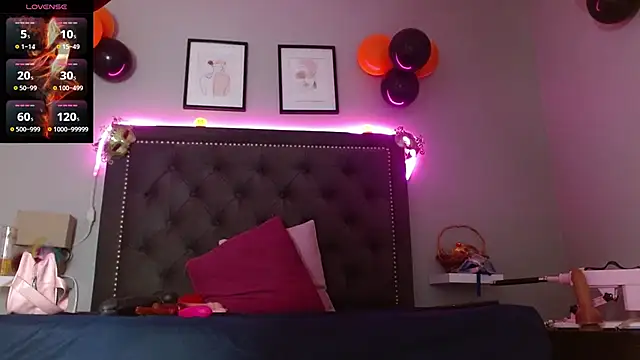 CharlotteLemke online show from October 31, 1:41 pm