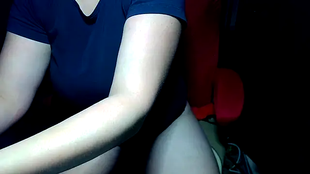 Snapshot of sexydame88 chatting on October 16, 10:01 am sexydame88 online show from October 16, 10:01 am