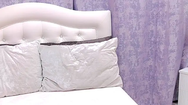 Asian legs online show from April 7, 10:06 am