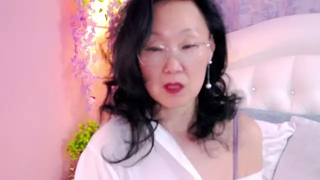 Asian legs online show from April 13, 10:08 am