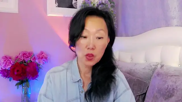 Snapshot of Asian_legs chatting on June 27, 9:59 am Asian legs online show from June 27, 9:59 am