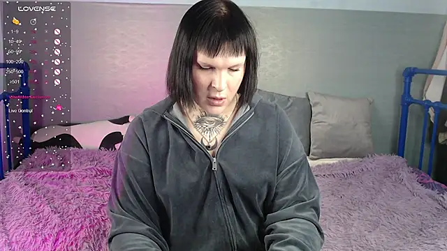 ivamayy online show from December 18, 9:36 am