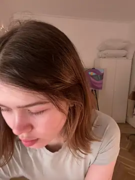 AmberIIey online show from March 9, 4:11 pm
