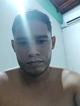 Snapshot of Sebasti34361956 chatting on December 17, 8:47 pm Sebasti34361956 online show from December 17, 8:47 pm