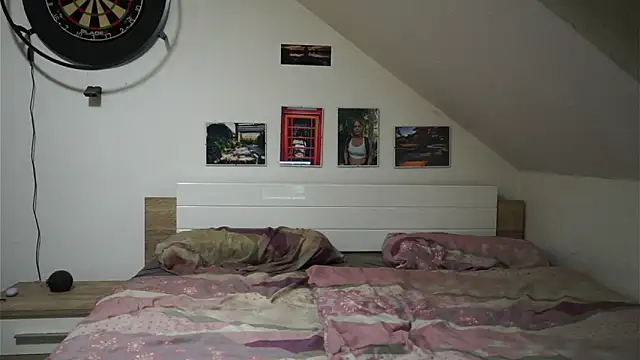 Moistdevil online show from November 14, 10:46 pm