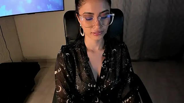 PaulinaBelushi online show from July 15, 3:24 am