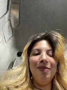 Snapshot of NativeNymph chatting on September 20, 11:37 am NativeNymph online show from September 20, 11:37 am