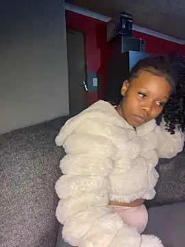 cherryontopy online show from March 28, 5:25 pm