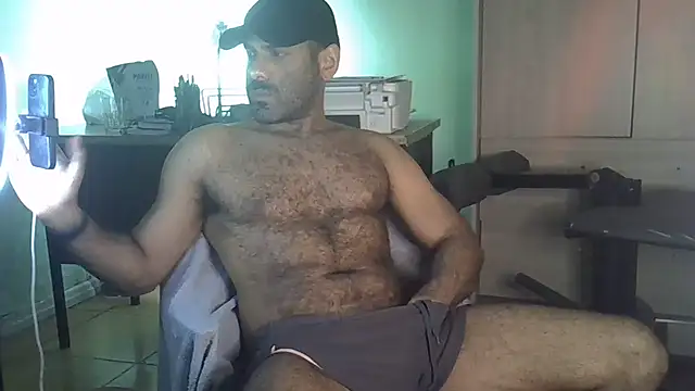 Snapshot of MILITARS chatting on November 27, 3:29 am MILITARS online show from November 27, 3:29 am