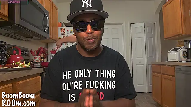 boomboomr00m online show from March 18, 1:24 am