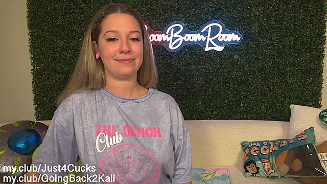 boomboomr00m online show from April 2, 2:52 am