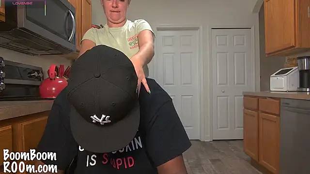 boomboomr00m online show from March 17, 12:42 am